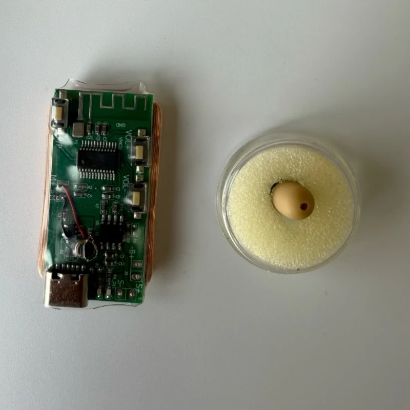 The Bluetooth headset module is equipped with a set of ultra-small modules for headphones.